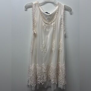 Chic Ivory Lace Wedding Dress